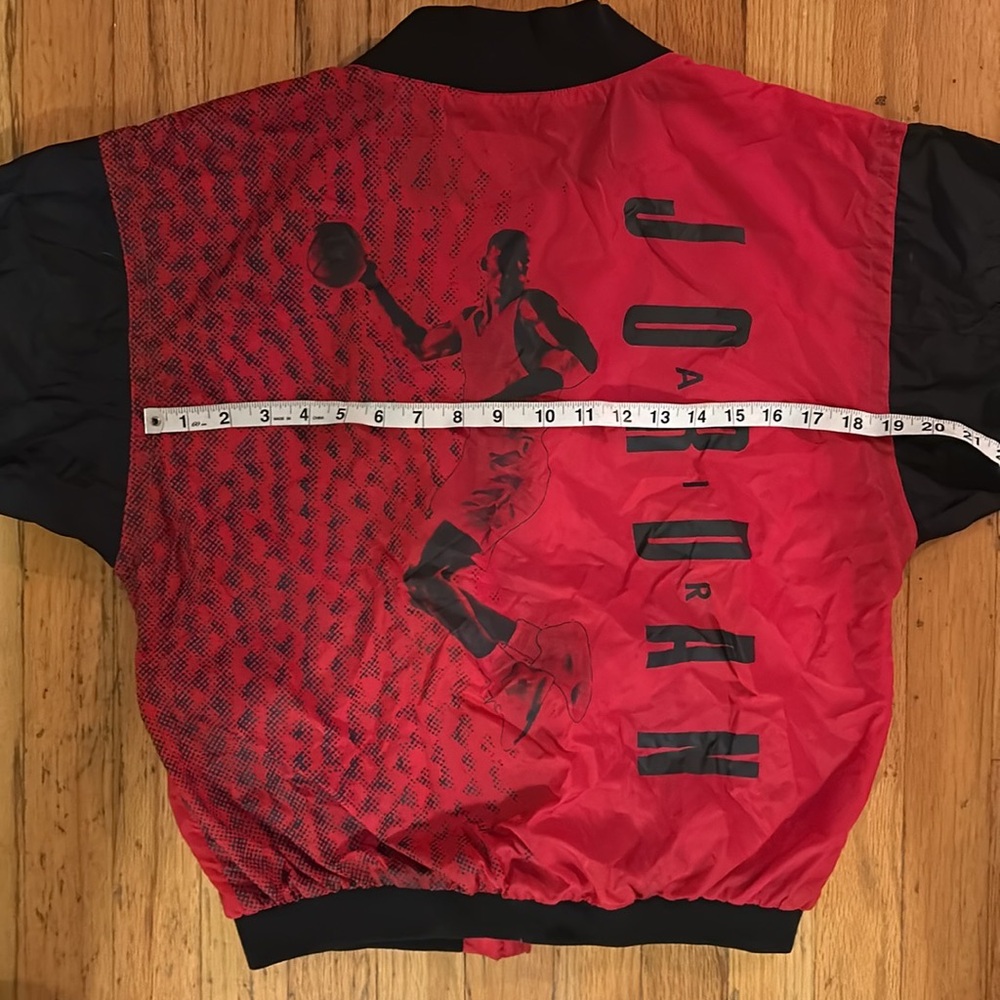 90s Jordan Jacket - Picture 4 of 10